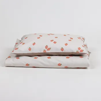 Povlečení Tulimese Povlečení sladké jahody cappuccino ROZMĚRY POVLAKU NA PEŘINU: ŽÁDNÝ POVLAK NA PEŘINU, ROZMĚRY POVLAKU NA POLŠTÁŘ: POVLAK NA POLŠTÁŘ 55X35 CM