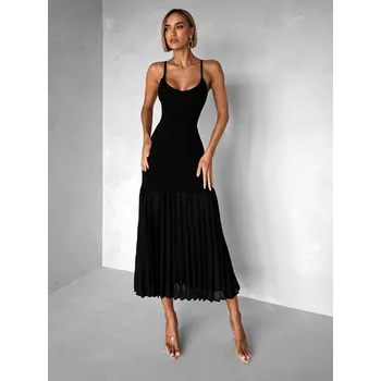 Dámské šaty Černé dlouhé elastické šaty TULULA na ramínka Velikost: S/M