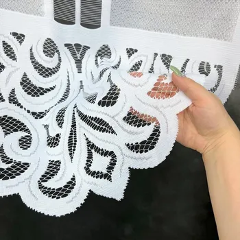 FineLine – Žakárový závěs s luxusním krajkovým lemem Velikost: 60 × 120 cm