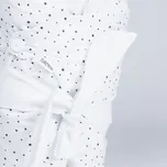 Tulimese Péřová zavinovačka černobílé tečky VELIKOST ZAVINOVAČKY: VELIKOST 90X90 CM, VARIANTY PROVEDENÍ: ZAPÍNÁNÍ NA KNOFLÍKY A MAŠLI