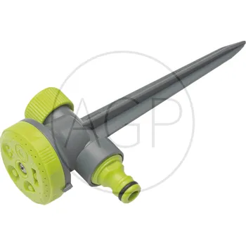 Zavlažování Plastový postřikovač s bodcem na zahradní hadici