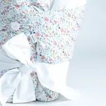 Tulimese Péřová zavinovačka vlčí mák VELIKOST ZAVINOVAČKY: VELIKOST 80X80 CM, VARIANTY PROVEDENÍ: ZAPÍNÁNÍ NA KNOFLÍKY A MAŠLI