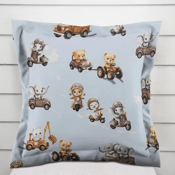 Povlak na dekorativní polštářek Dětský bavlněný povlak na polštář s lemem Sandra SA-629 Zvířátka v autech na modrém 35 x 45 cm