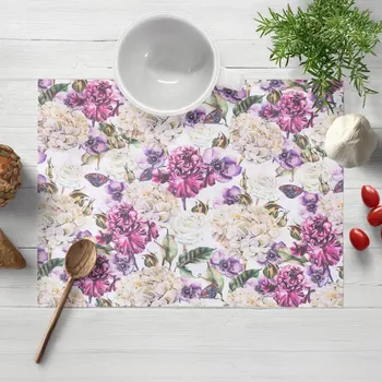 prostírání Dekorační prostírání na stůl PML-108 Fialové květiny s motýlky na bílém 30x40 cm