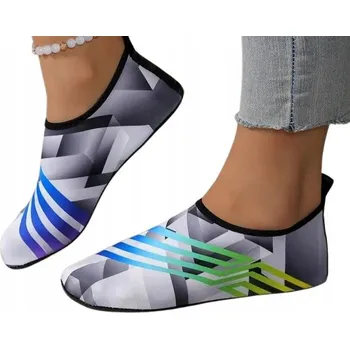 Vodácké vybavení Boty do vody s gumovou podrážkou na pláž, k bazénu, proti ježkům – velikost 34 / 35