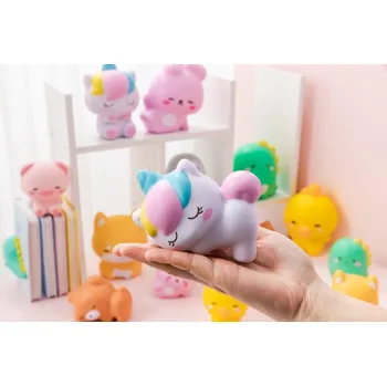 Výtvárné potřeby Mini Squishy antistresová postavička Jednorožec