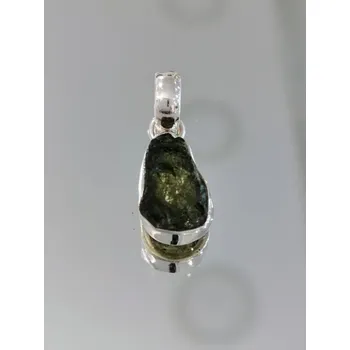 Přívěsek Přívěšek z přírodního vltavínu s ouškem ze stříbra