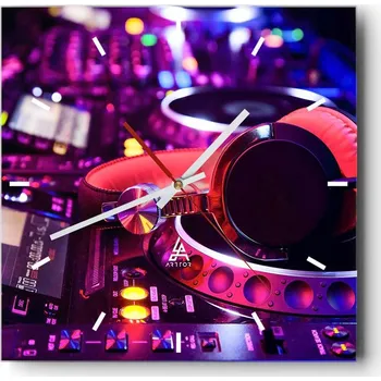 Hodiny Nástěnné hodiny do kuchyně 30x30 Hudba Stylové hodiny na skle Loft Tiché