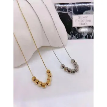 Řetízek Prosperk Řetízek ocelový s korálky Barva: Zlatá