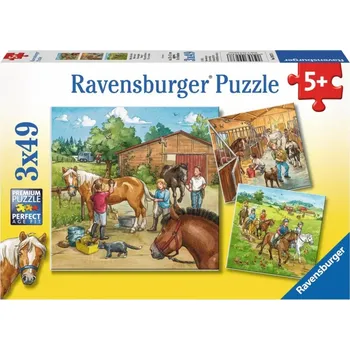 RAVENSBURGER Puzzle - Den u koní (3 x 49 dílků)