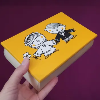 Svatební dekorace Krabička svatební malovaná - truhlička žlutá