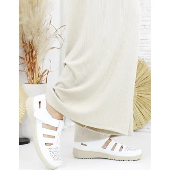 Dámské sandále Ctogo Gogo Dámské sandály CC2503-2WH Velikost: 41