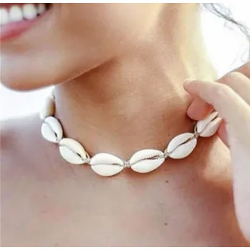 Náhrdelník B-TOP Módní náhrdelník s MUŠLEMI - bílá