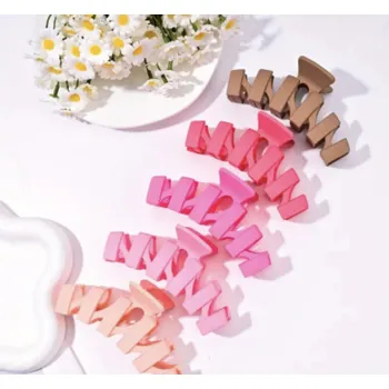 Krásná letní sada pastelových skřipců v barvě růžovo hnědé (Vlasové doplňky )