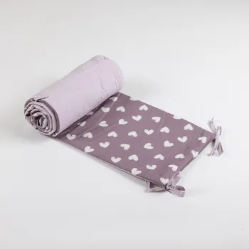 Tulimese Mantinel do postýlky fialová srdce UMÍSTĚNÍ MANTINELU: MANTINEL KOLEM CELÉHO OBVODU POSTÝLKY S ODDĚLENOU BOČNÍ STRANOU, VOLBA ROZMĚRU POSTÝLKY: MANTINEL PRO ATYPICKOU POSTÝLKU