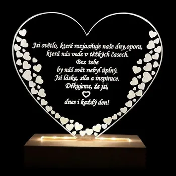 Gravírování Personalizovaná LED lampa ve tvaru srdce s gravírováním – originální dárek plný lásky a vděku