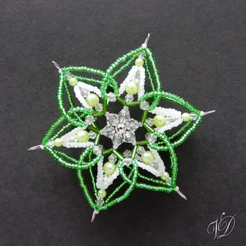 Vánoční ozdoba Vánoční korálková hvězda 0424 - Kolekce Green - 3D (PEVNÁ A NEREZ) Christmas bead ornament (Vánoční hvězda z korálků - Korálková hvězdička a vločka - Hvězdy a hvězdičky z korálků - Christmas bead star)