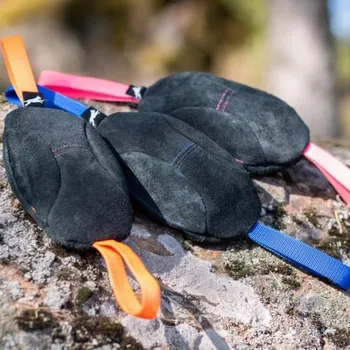 Hračka pro psa PŘETAHOVACÍ PSÍ HRAČKA TOUGHIE XL ORANŽOVÁ