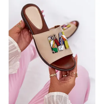 Dámské pantofle Dámské Pantofle Na Plochém Podpatku S Ozdobou Clelione Barva: Zlatá, Velikost: 36