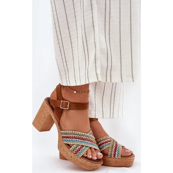 Dámské sandále Kožené Sandály Na Podpatku S Pletením Na Páscích Zazoo 40460 Barva: Béžová, Velikost: 36