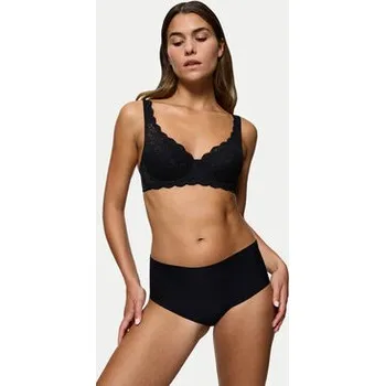 Kalhotky Triumph Klasické kalhotky s vysokým pasem Pretty 10222227 Černá M