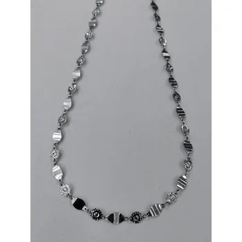 Řetízek Stříbrný náhrdelník ozdobný, rhodiovaný