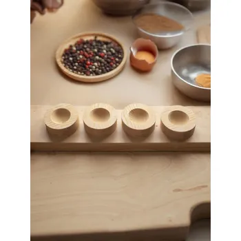 Pokrývka hlavy Sinsay - Dřevěné stojany na vejce 4 pack - béžová - 973GM-08X - 973GM-08X-ONE