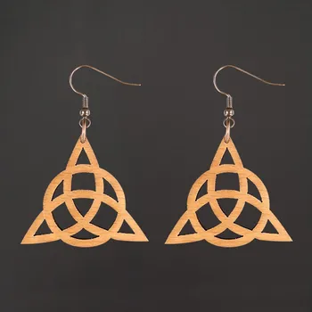 Náušnice AMADEA Dřevěné náušnice triskel hnědé, 4 cm, český výrobek