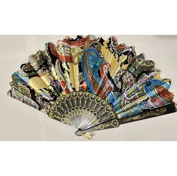 Vějíř se saténovou látkou Ve víru vášně černý