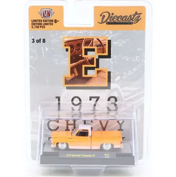 autíčko Chevrolet Cheyenne 10 Pick Up oranžová 1:64 - M2 Machines Chevrolet Cheyenne 10 - kovový model auta 1/64