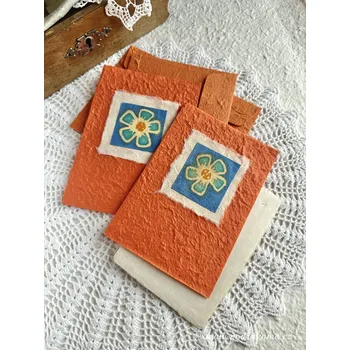 Pod Rukama Přání z ručního papíru s květem