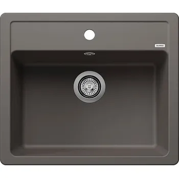 Nerezový dřez Tento dřez se vyznačuje klasickými liniemi v kombinaci s moderními funkcemi, včetně průběžné lišty na baterii pro větší pohodlí. Jeho velká mísa poskytuje větší pohodlí a kapacitu pro efektivní zvládání kuchyňských úkolů.