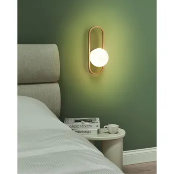 Stojací lampa Nástěnná lampa zlatá kovová základna neprůhledné skleněné stínidlo geometrický tvar moderní styl obývací pokoj ložnice Beliani