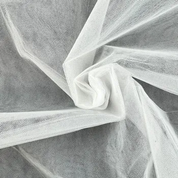 Tyl svatební hrubší 300 cm - Máslová