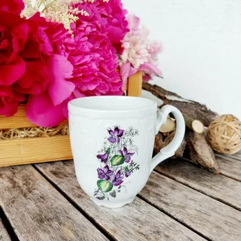 BERNADOTTE hrnek 350 ml, fialky, Thun 1794 (Porcelánový hrnek 2. jakost)