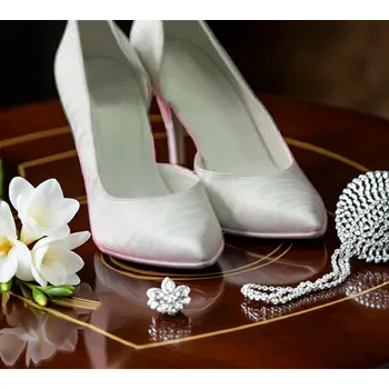 Dámské lodičky Perleťové svatební lodičky ivory Velikost obuvi: 34