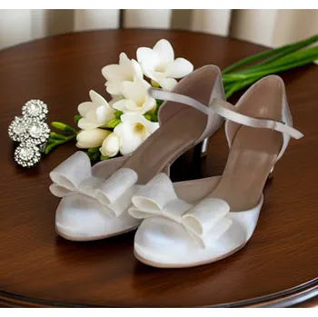 Dámské lodičky Saténové svatební boty s krajkovou mašlí - smetanové Velikost obuvi: 34