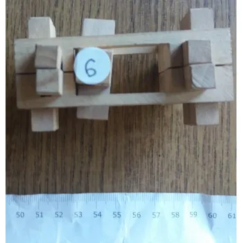 Hlavolam Důmyslná klec .. něco jako ježek