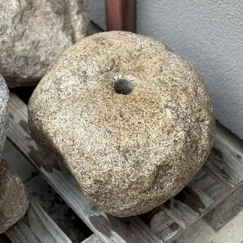 Zahradní dekorace HOLAS Lighting Malý vodní prvek Oblík s přírodním labským kamenem a kompletním fontánovým příslušenstvím