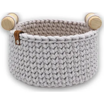 Úložný box Háčkov Kulatý háčkovaný košík - Dotek dřeva Barva: Vínová se zlatou nitkou, Průměr dřevěného dna: M - 20 cm