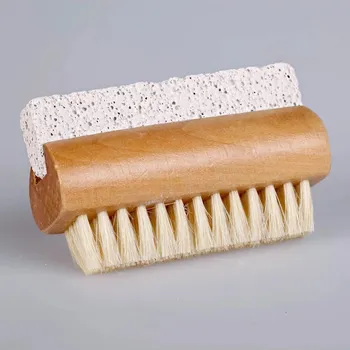 Kartáč na nehty s pemzou z javorového dřeva