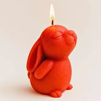 Svíčka Vonná svíčka Velikonoční zajíc | 50 g | Svíčkománie3D | Barva: Červená