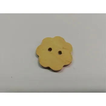 Knoflík Dřevěný knoflík výřez - kytička