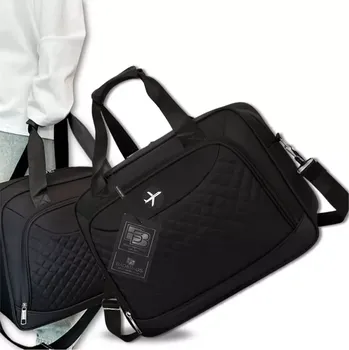 Cestovní taška Cestovní dámská taška BB10 (Dámská univerzální cestovní taška v černém provedení, rozměry 40 x 31 x 20 cm)