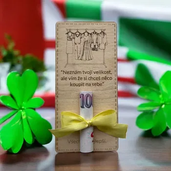 Dřevěná hračka Dřevěná deska na peníze něco na sebe :)