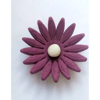 Jedlá dekorace na dort Dortisimo Cukrová sedmikráska velká tmavě fialová (9 ks)