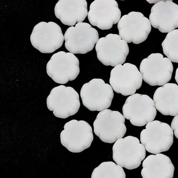 Dětské navlékací korálky CZ Korálek mačkaný kytička Hawaii 8/4mm bílá 02010 (20ks)