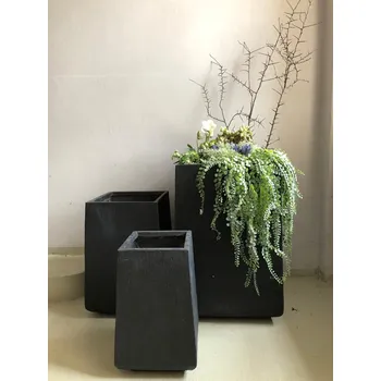 Květináč Mrazuvzdorné sklolaminátové černé květináče Velikost: 28x44cm