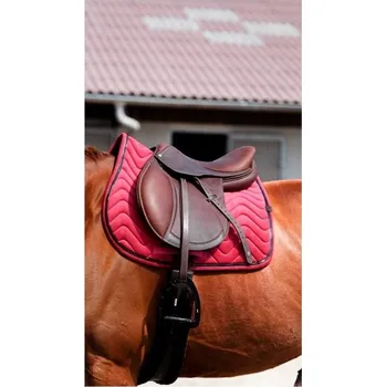 Všestranná podsedlová dečka EQUITHEME Glossy malinová VS