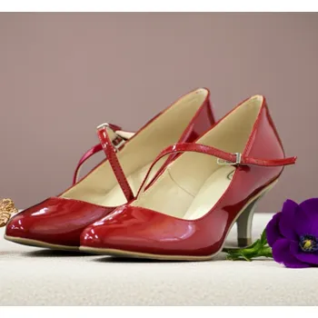 Dámské lodičky Lakované lodičky se zapínáním - červené Velikost obuvi: 34